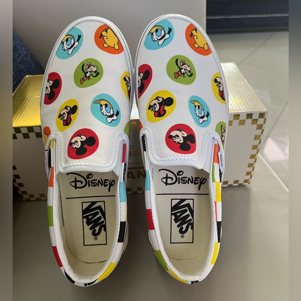 Disney Vans Sneakers Classic Slip-On Design